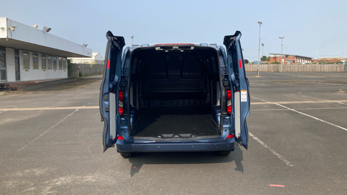 Ford Transit Custom 320 L2 Diesel Fwd 2.0 EcoBlue 150ps H1 Van Limited - Image 3